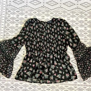 American Eagle bell sleeve blouse